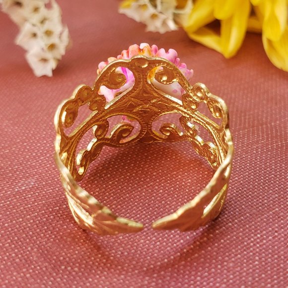 Vintaged Sunburst Lace Ring - Picture 4 of 7